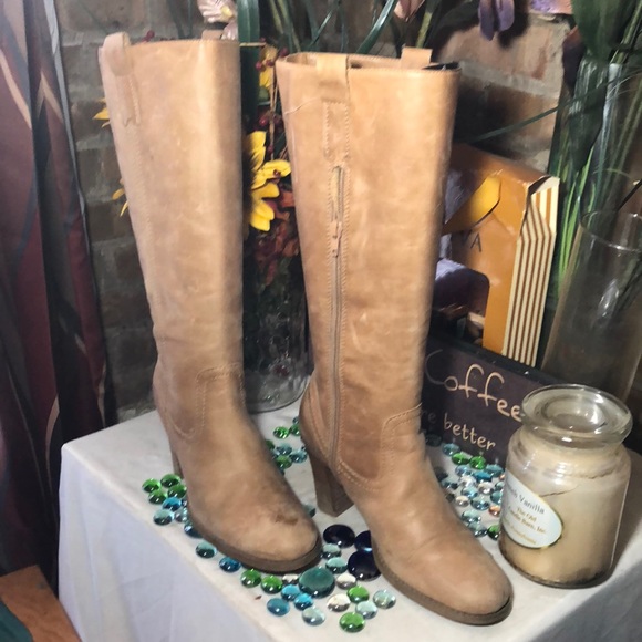 Nicole Boots - Picture 3 of 8